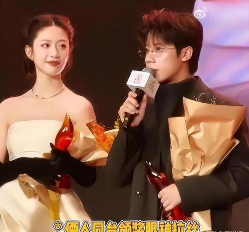 吃瓜娱乐图片头像大全女,女生吃瓜娱乐头像大盘点  第2张